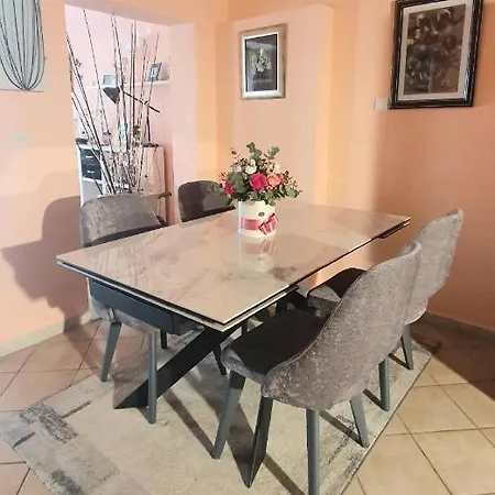 Ragusa Apartment *
